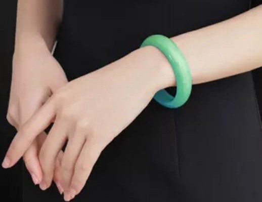 Ngọc phỉ thúy- vòng bản - dịu dàng đằm thắm